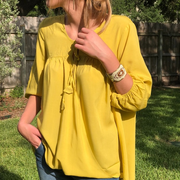 Last 1! NWT Surplice Woven Top Front Tassel Tie - Picture 2 of 5